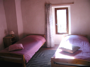 Gites Vert bedroom 1